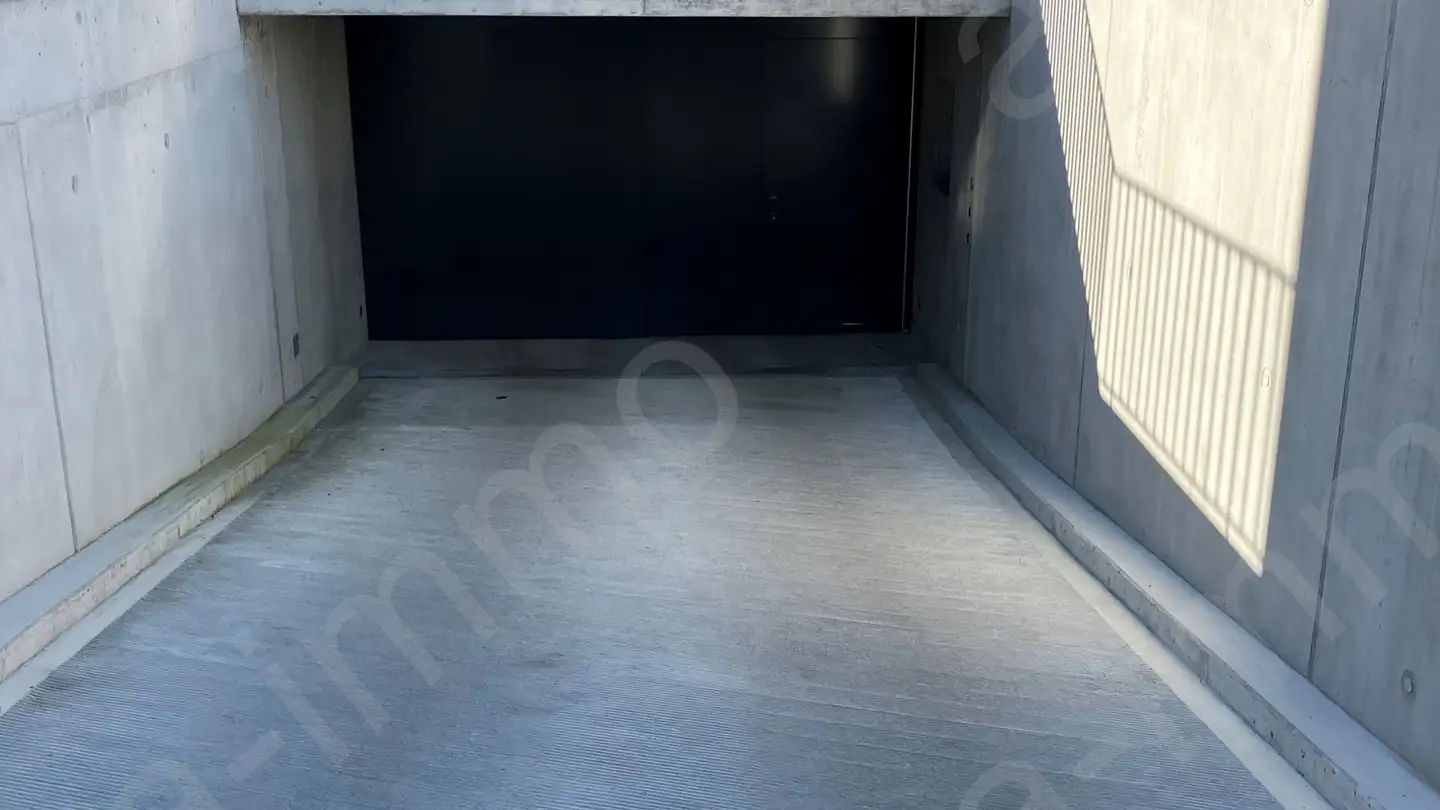 Parcheggio sotterraneo in affitto - Monté 47, 7408 Cazis - Photo 3