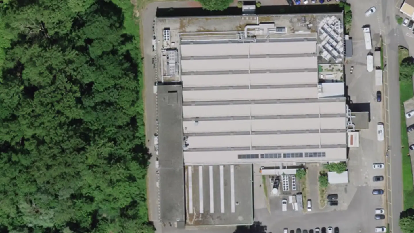 Outdoor parking space for rent - Rouges-Terres 68, 2068 Hauterive NE