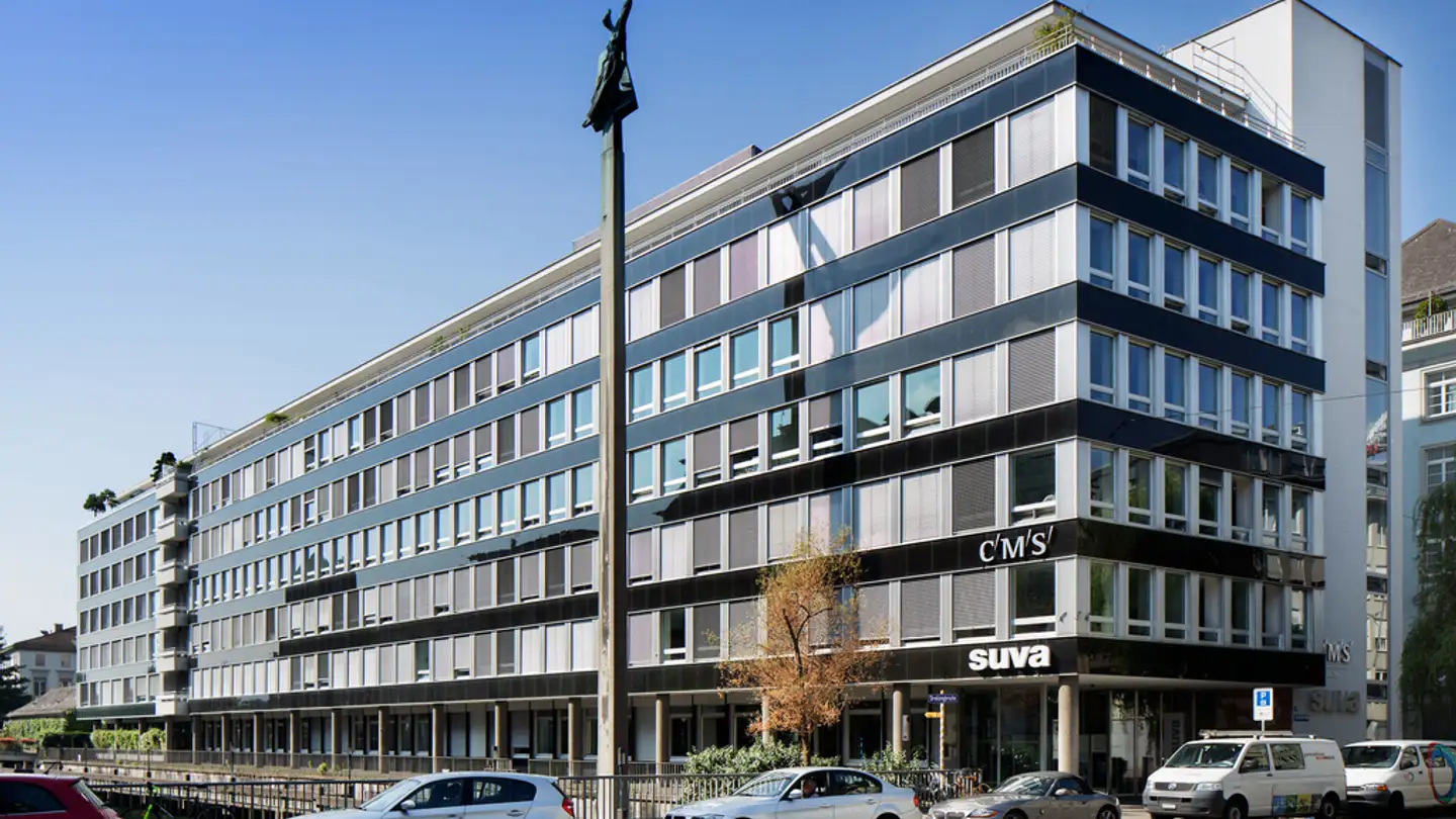 Place de parking souterraine à louer - Dreikönigstrasse 7, 8002 Zürich