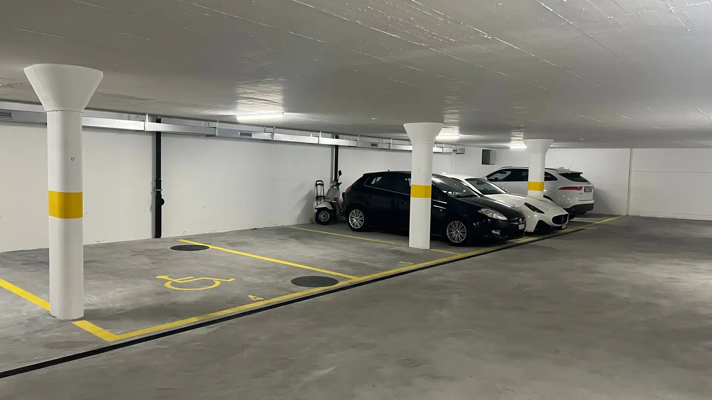 Tiefgaragenstellplatz mieten - Ringstrasse Nord 18, 5600 Lenzburg - Foto 2