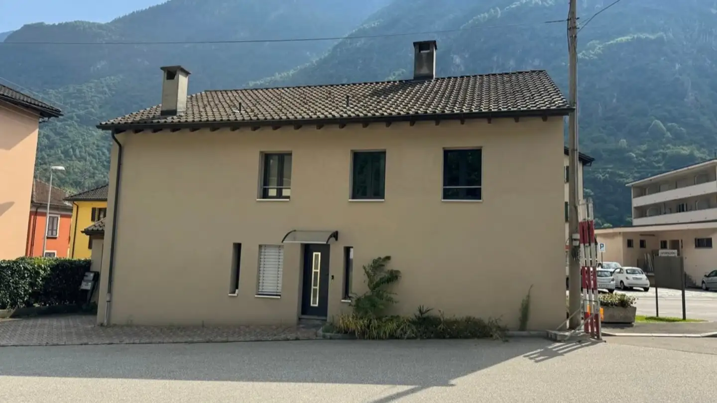 Maison individuelle à vendre - Piazza Del Municipio 2, 6743 Bodio TI - Photo 2