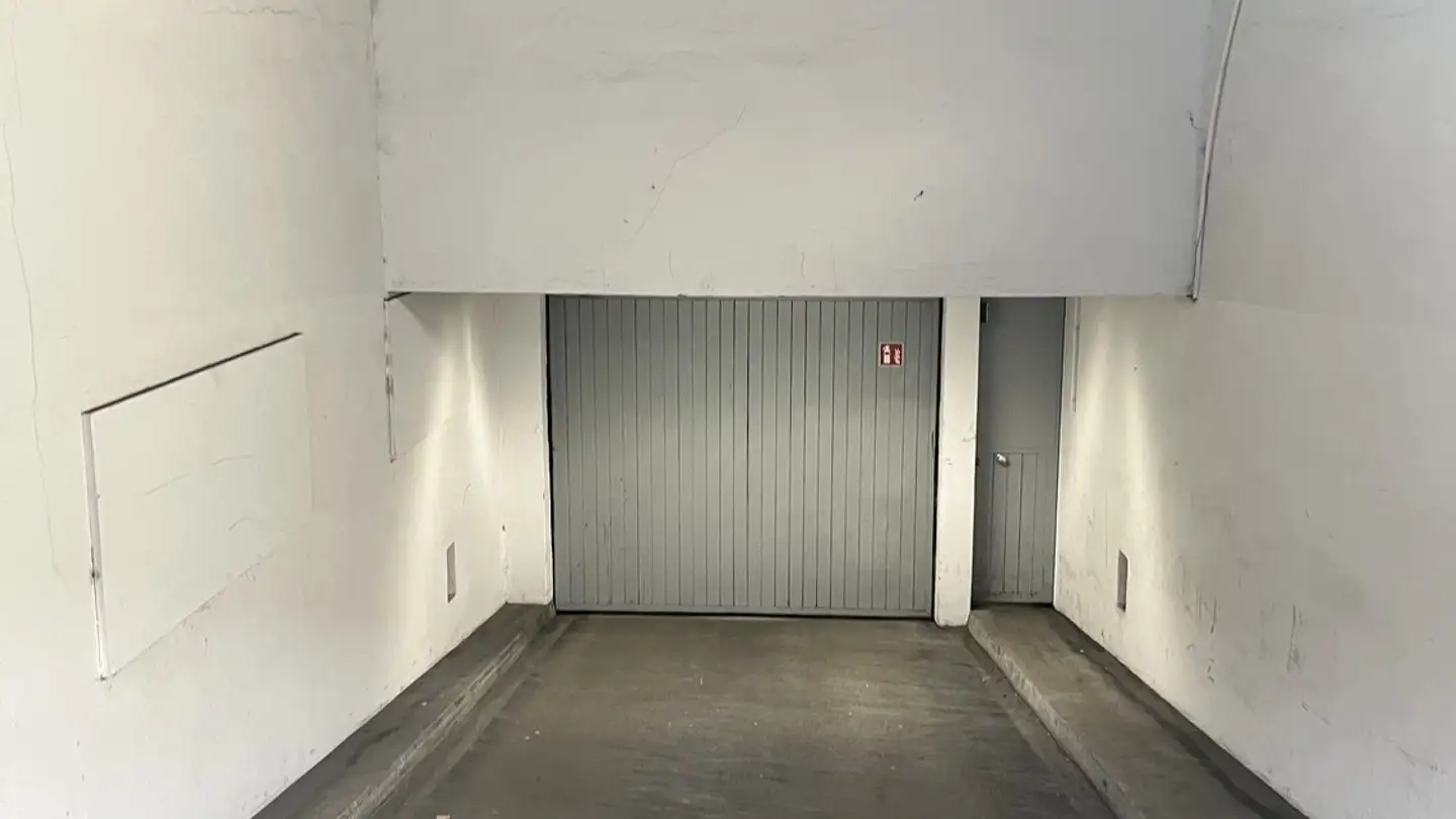Parcheggio interno per moto in affitto - Schaffhauserstrasse 403, 8050 Zürich - Foto 3