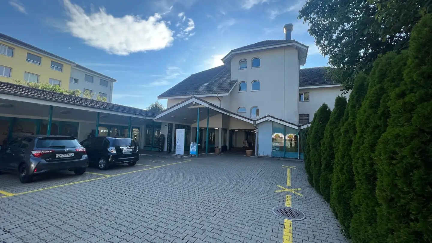 Gewerbe mieten - Dorfstrasse 75, 8424 Embrach