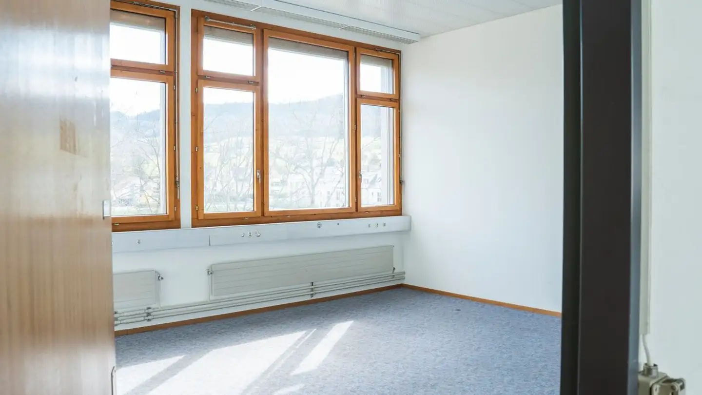 Bürofläche mieten - Passwangstrasse 20, 4226 Breitenbach