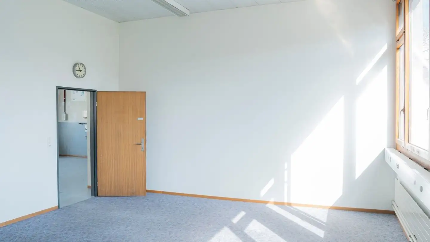 Spazio ufficio in affitto - Passwangstrasse 20, 4226 Breitenbach - Photo 2