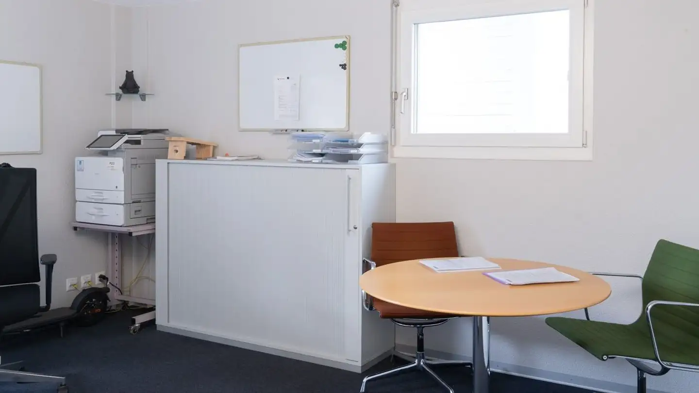Bürofläche mieten - Bahnhofstrasse 2, 3800 Unterseen - Foto 3