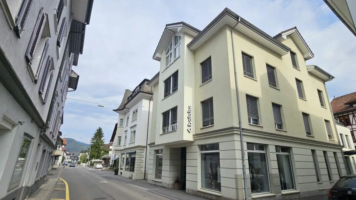 Commercial for rent - Stansstaderstrasse 14, 6370 Stans