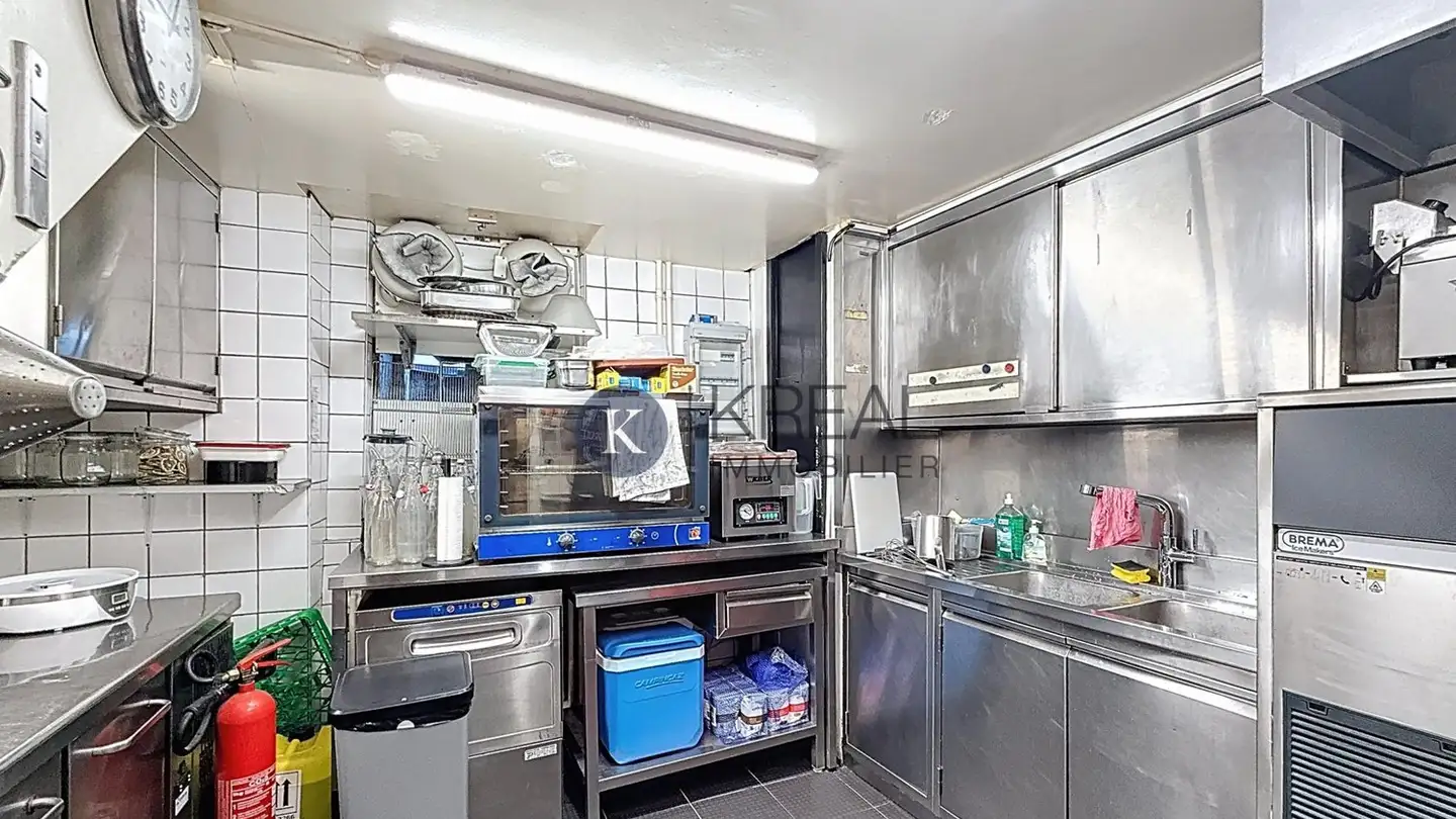 Mixed-use building for sale - 1005 Lausanne - Photo 3