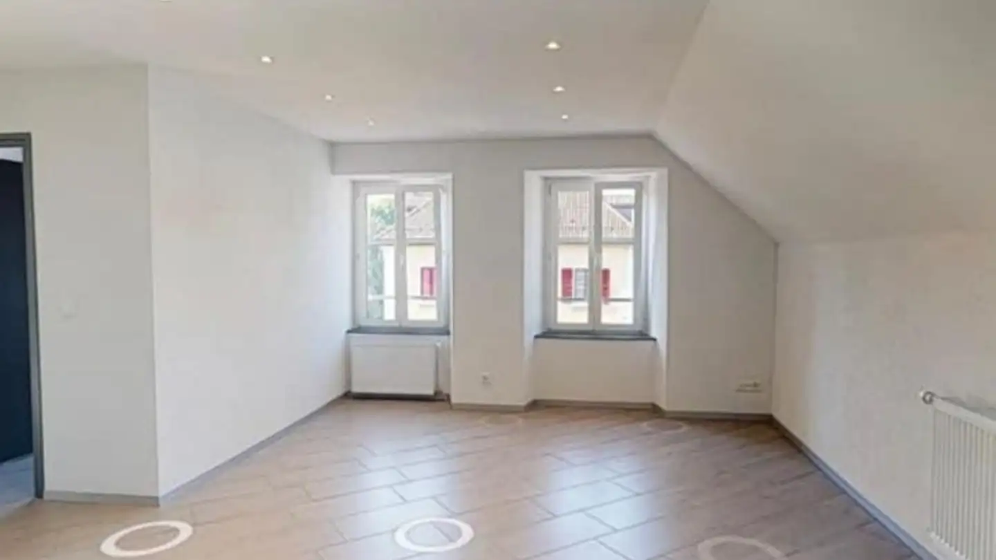 Appartement à louer - 2400 Le Locle - Photo 2