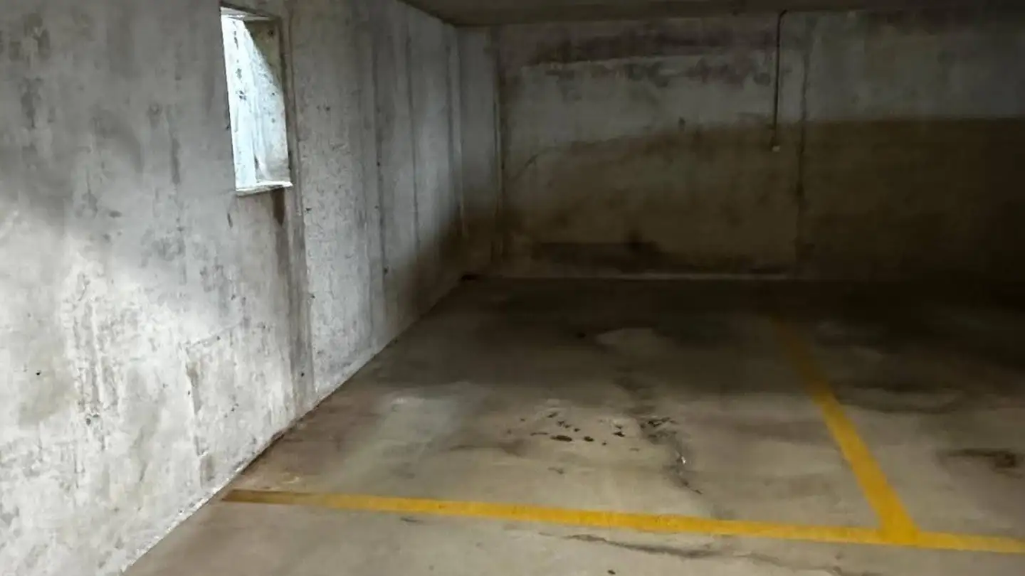 Place de parking intérieure à louer - Sonnhaldenstrasse 36, 8610 Uster