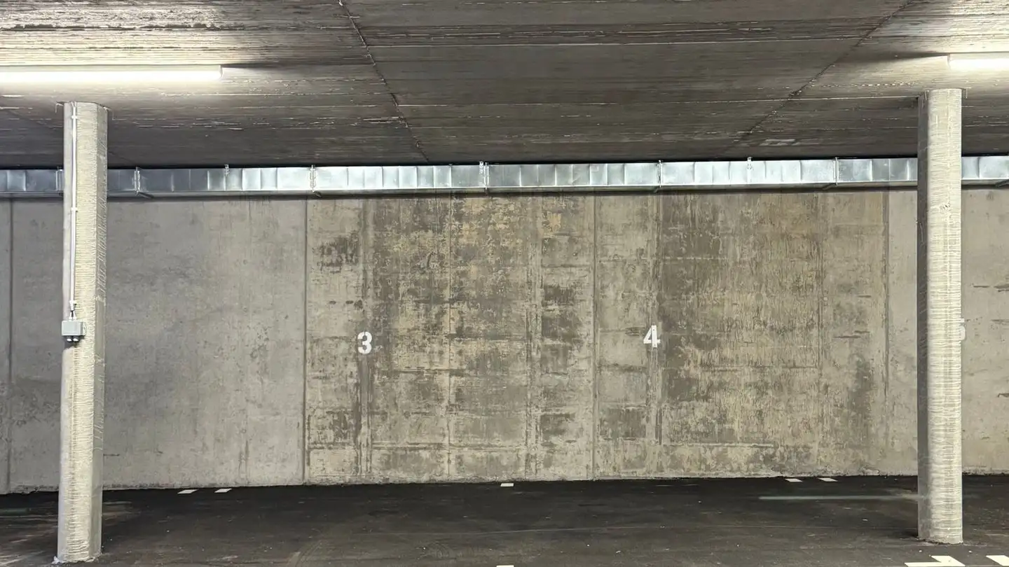 Tiefgaragenstellplatz mieten - 1936 Verbier