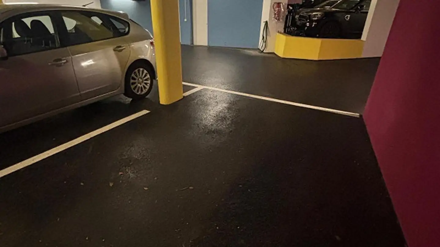 Tiefgaragenstellplatz mieten - Oberdorfstrasse 7, 8820 Wädenswil - Foto 3