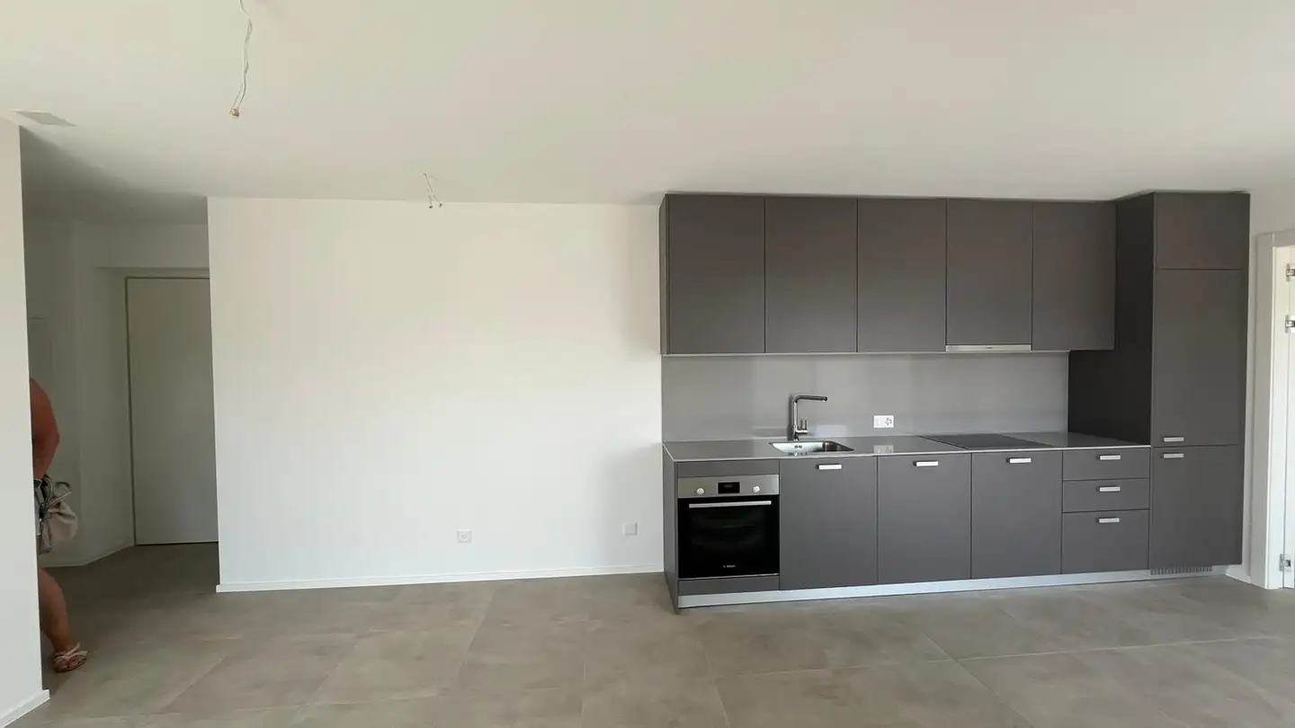Wohnung mieten - Viale alle Cantine, 6850 Mendrisio - Foto 4