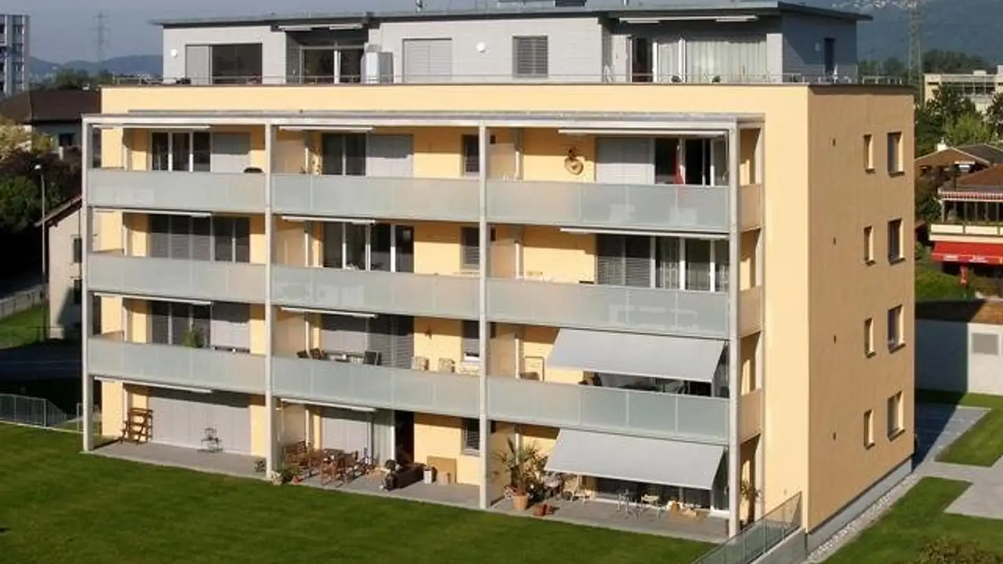 Parkplatz im Freien mieten - Röllweg 1a, 9470 Buchs SG