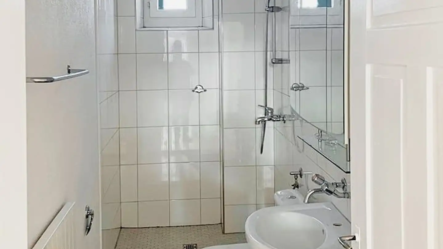 Edificio residenziale in vendita - Schaffhauserstrasse 42, 8212 Neuhausen am Rheinfall - Photo 4