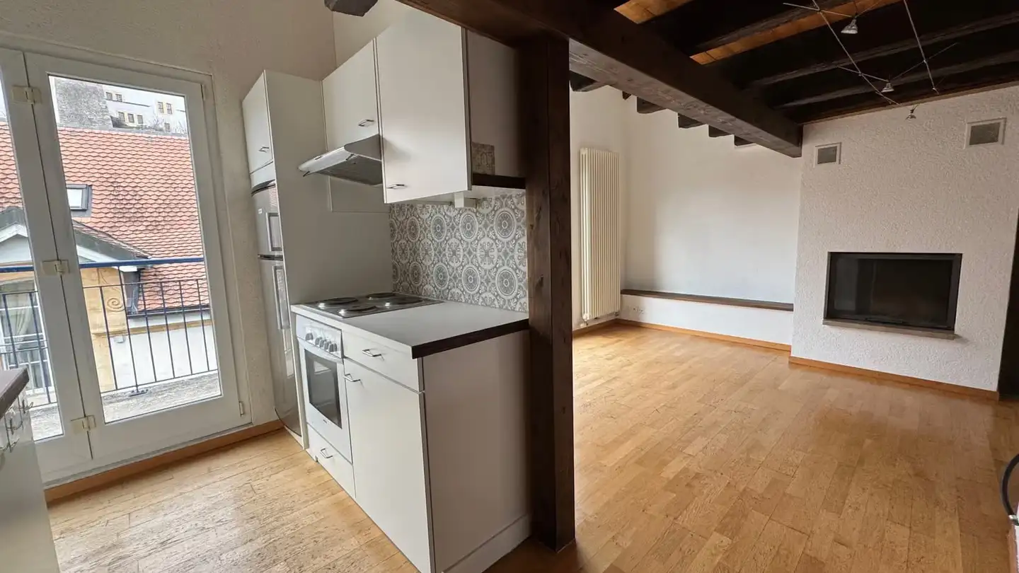 Dachgeschosswohnung mieten - Rue Du Seyon, 2000 Neuchâtel - Foto 2