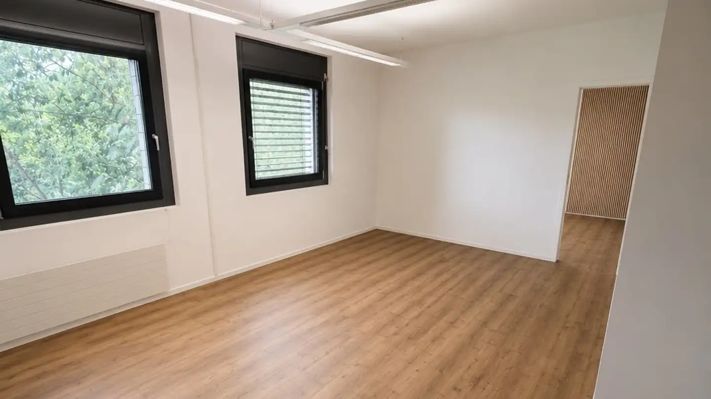 Bürofläche mieten - Geissbüelstrasse 15, 8604 Volketswil - Foto 3