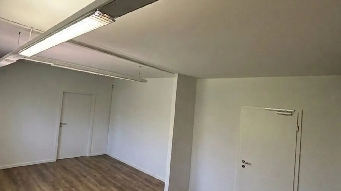 Spazio ufficio in affitto - Geissbüelstrasse 15, 8604 Volketswil - Foto 4