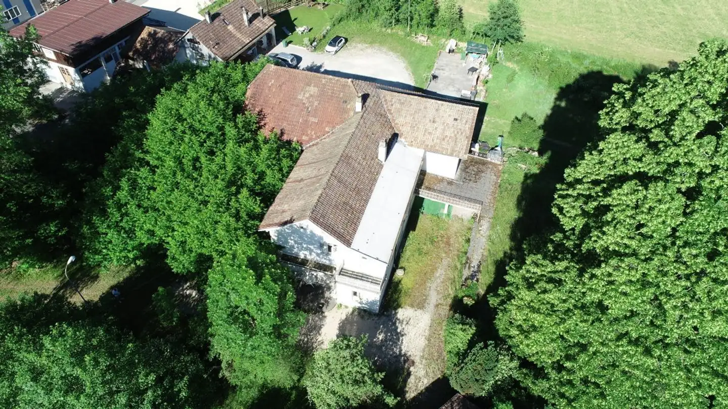 Edificio residenziale in vendita - Cagreu 1b, 2742 Perrefitte
