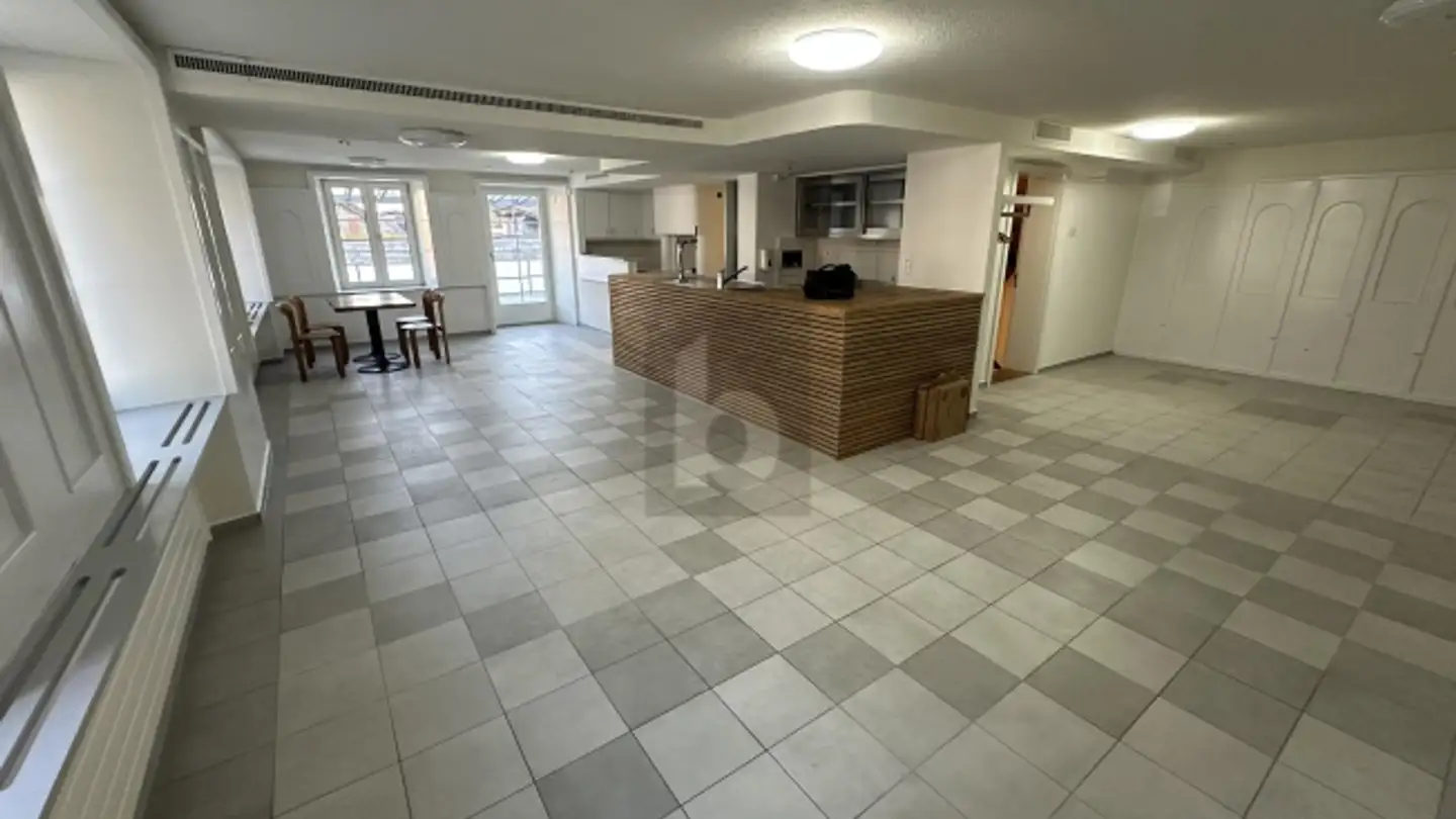 Commercial à louer - 8867 Niederurnen