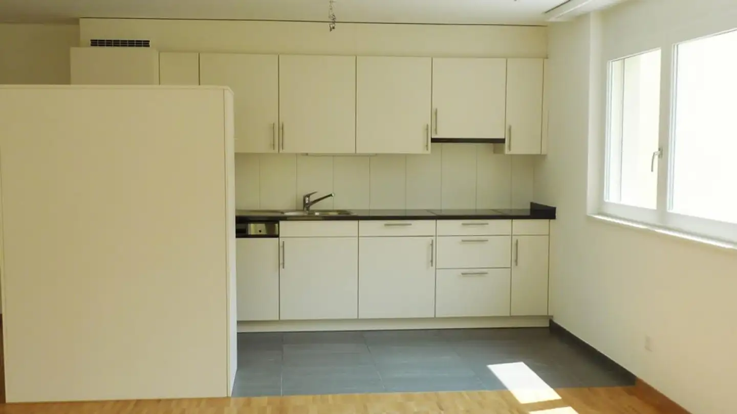 Apartment for rent - Eisenburgstrasse 8, 8854 Siebnen - Photo 2