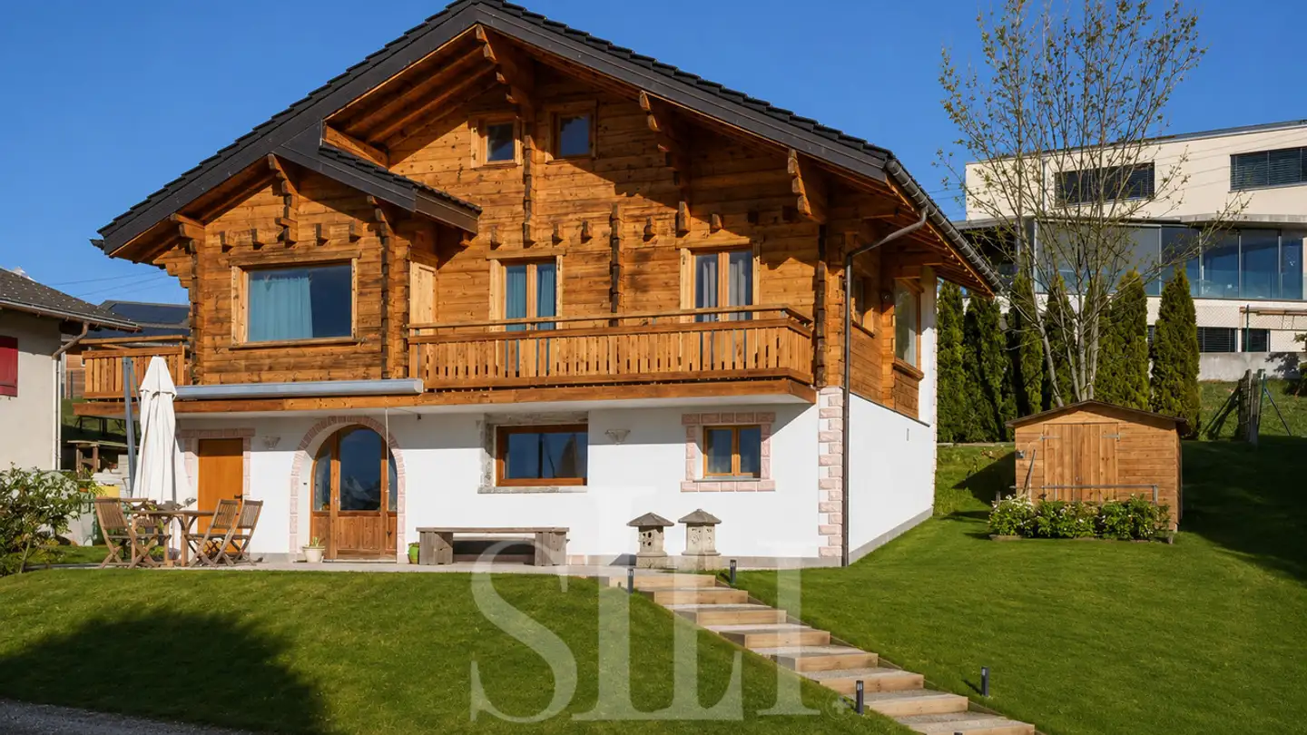 Chalet for sale - 1978 Lens