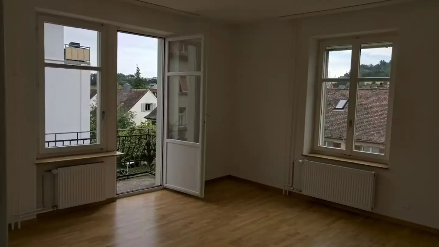 Apartment for rent - Zentralstrasse, 8212 Neuhausen am Rheinfall - Photo 2
