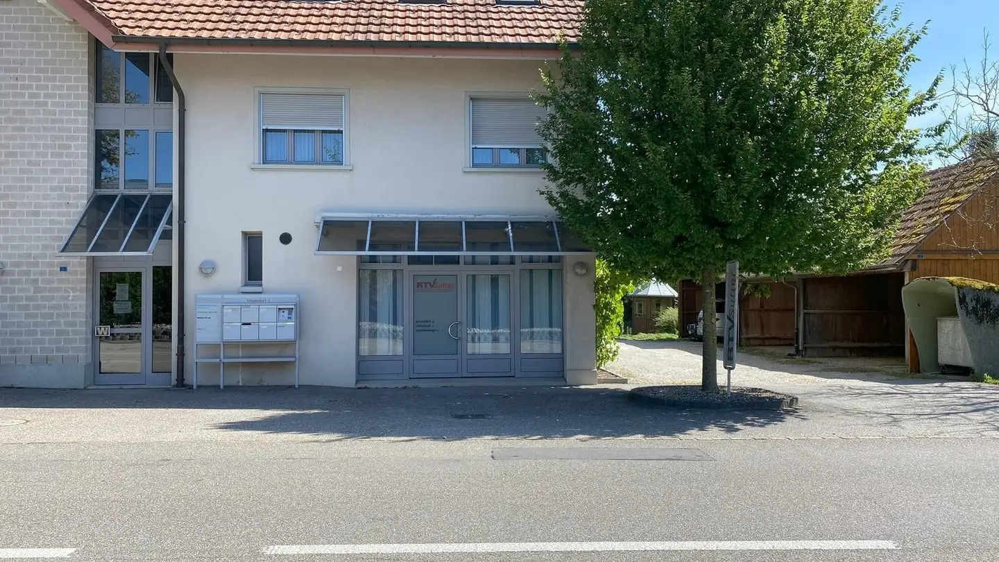 Commercial à louer - Usserdorf 1, 4624 Härkingen
