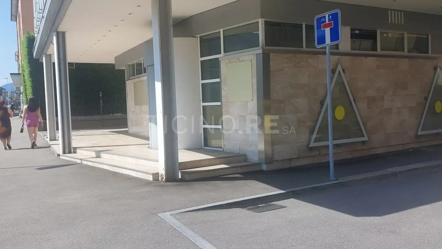 Department store for sale - Via Livio 12, 6830 Chiasso - Photo 2