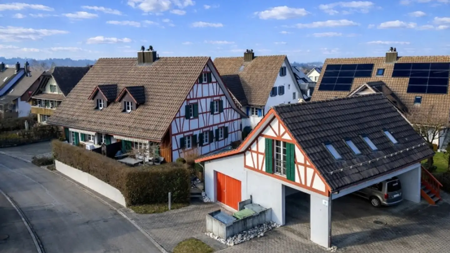 Immeuble résidentiel à vendre - Eschenmosenstrasse 17, 8184 Bachenbülach