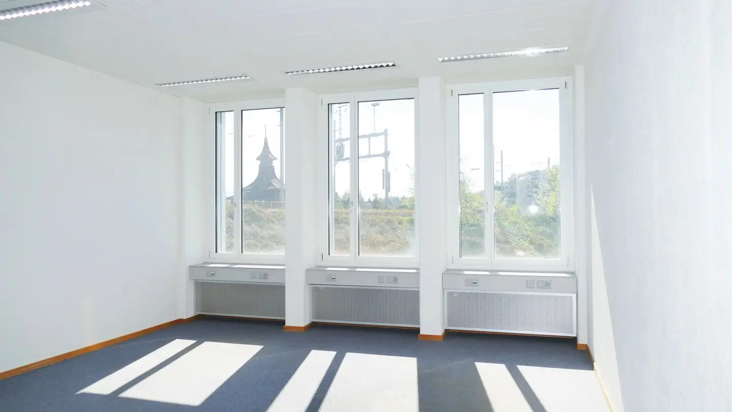 Bureau à louer - Joweid Zentrum 1, 8630 Rüti ZH - Photo 2