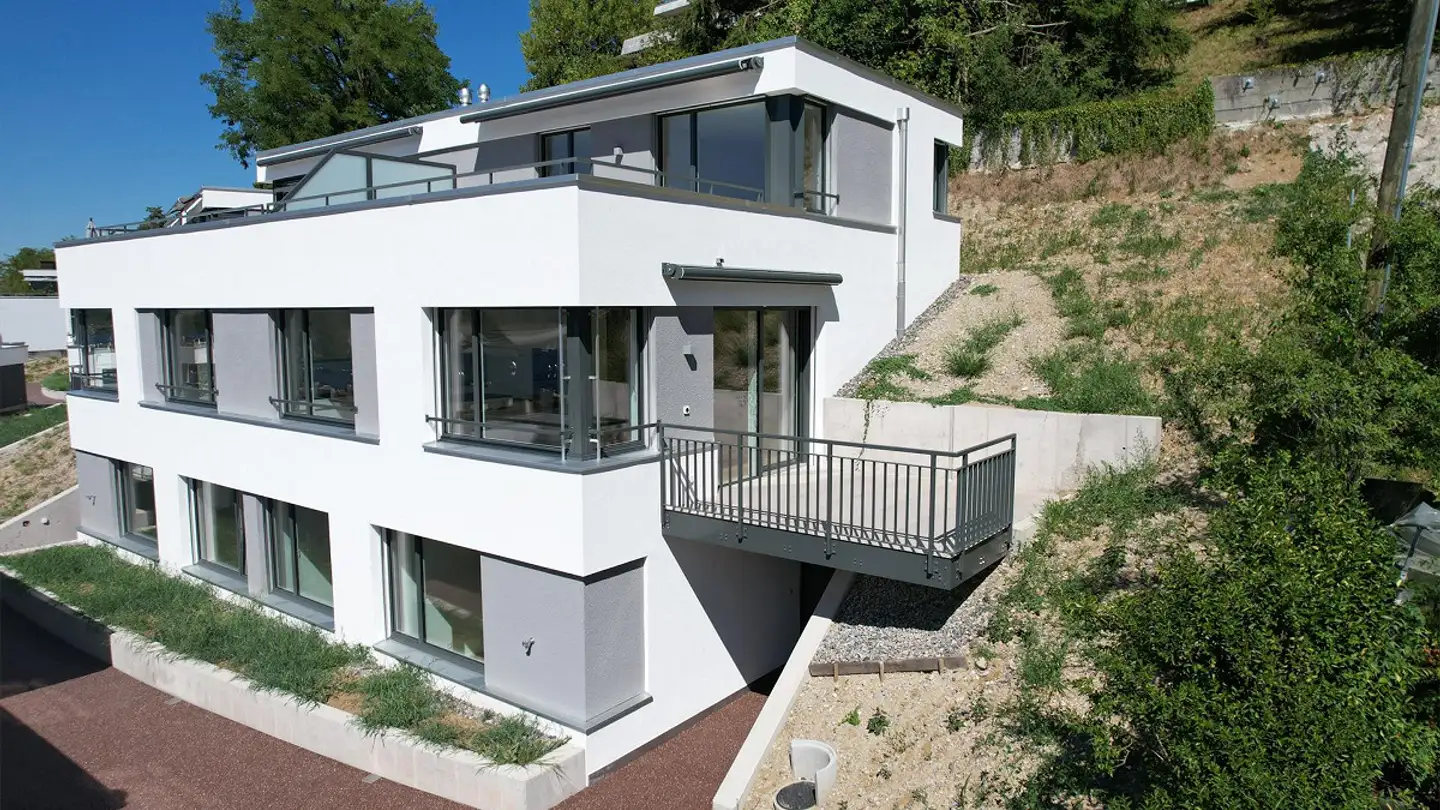 Casa bifamiliare in vendita - Herrenrebenweg 3b, 8408 Winterthur