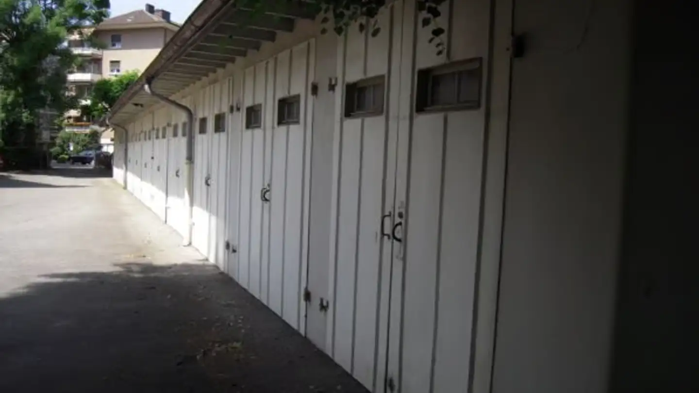Single garage for rent - Eibenstrasse 6, 8045 Zürich