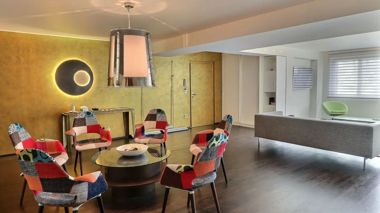 Commercial à vendre - 1820 Montreux