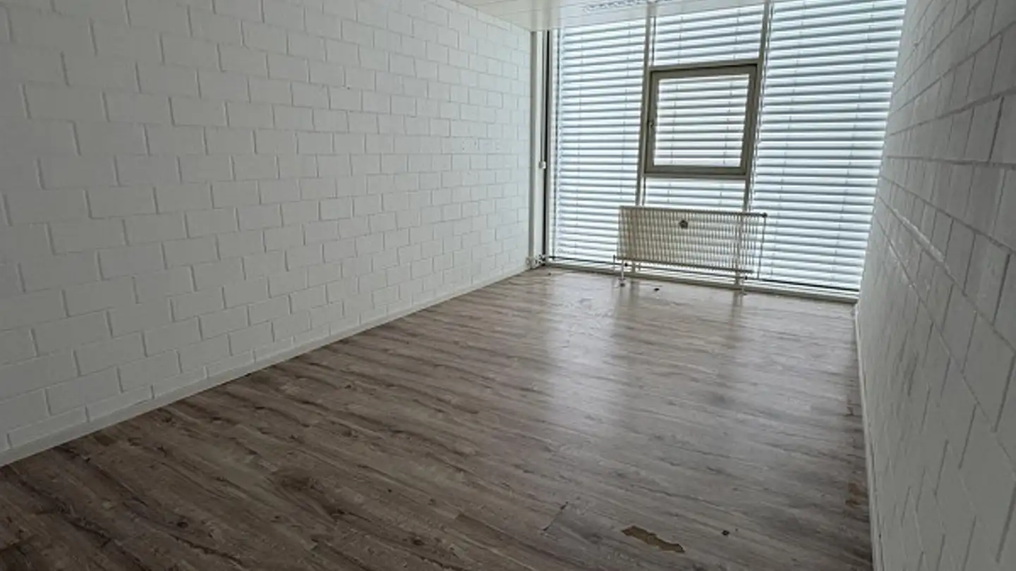 Bureau à louer - Florenz-Strasse 1e, 4142 Münchenstein - Photo 2