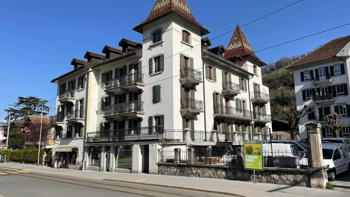 Apartment for rent - Avenue De La Gare 14, 1880 Bex - Photo 2