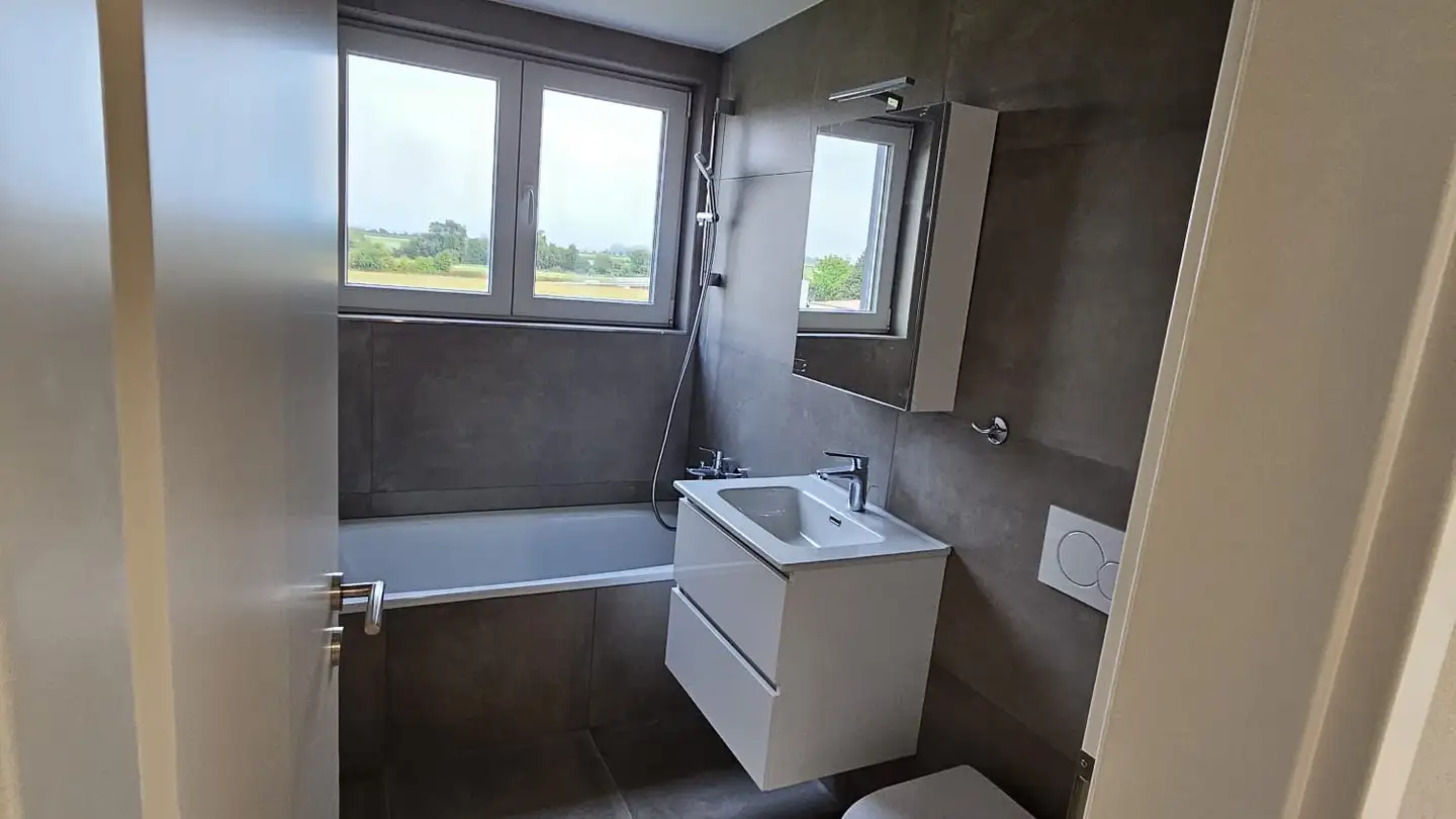 Attique à louer - Steinmattstrasse 16, 3297 Leuzigen - Photo 4