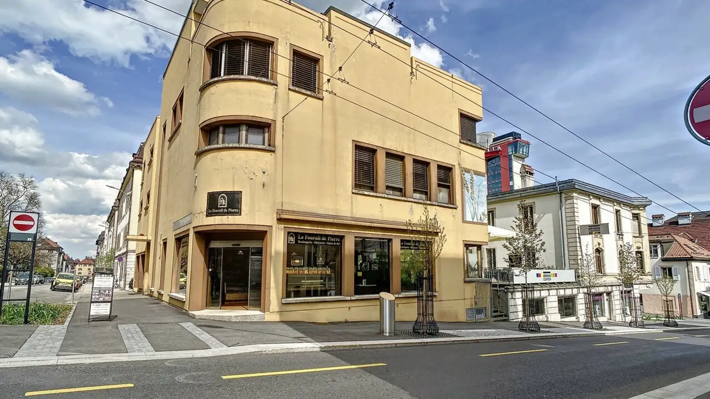 Mixed-use building for sale - Rue Du Parc 29, 2300 La Chaux-de-Fonds