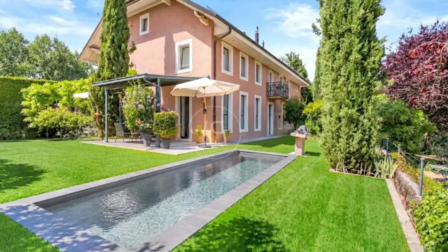 Single house for sale - 1117 Grancy