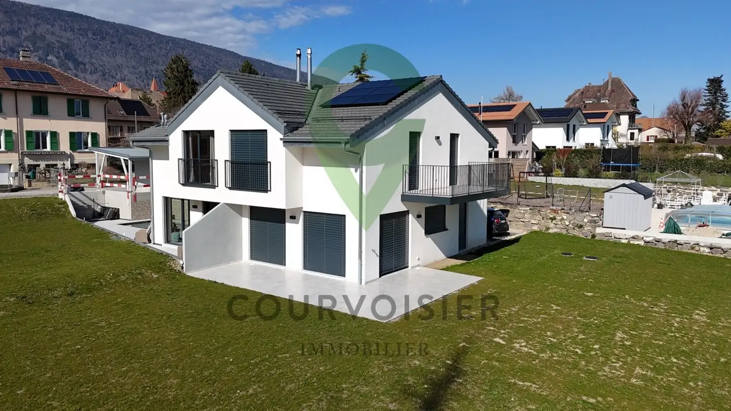 Semi-detached house for sale - 1143 Apples