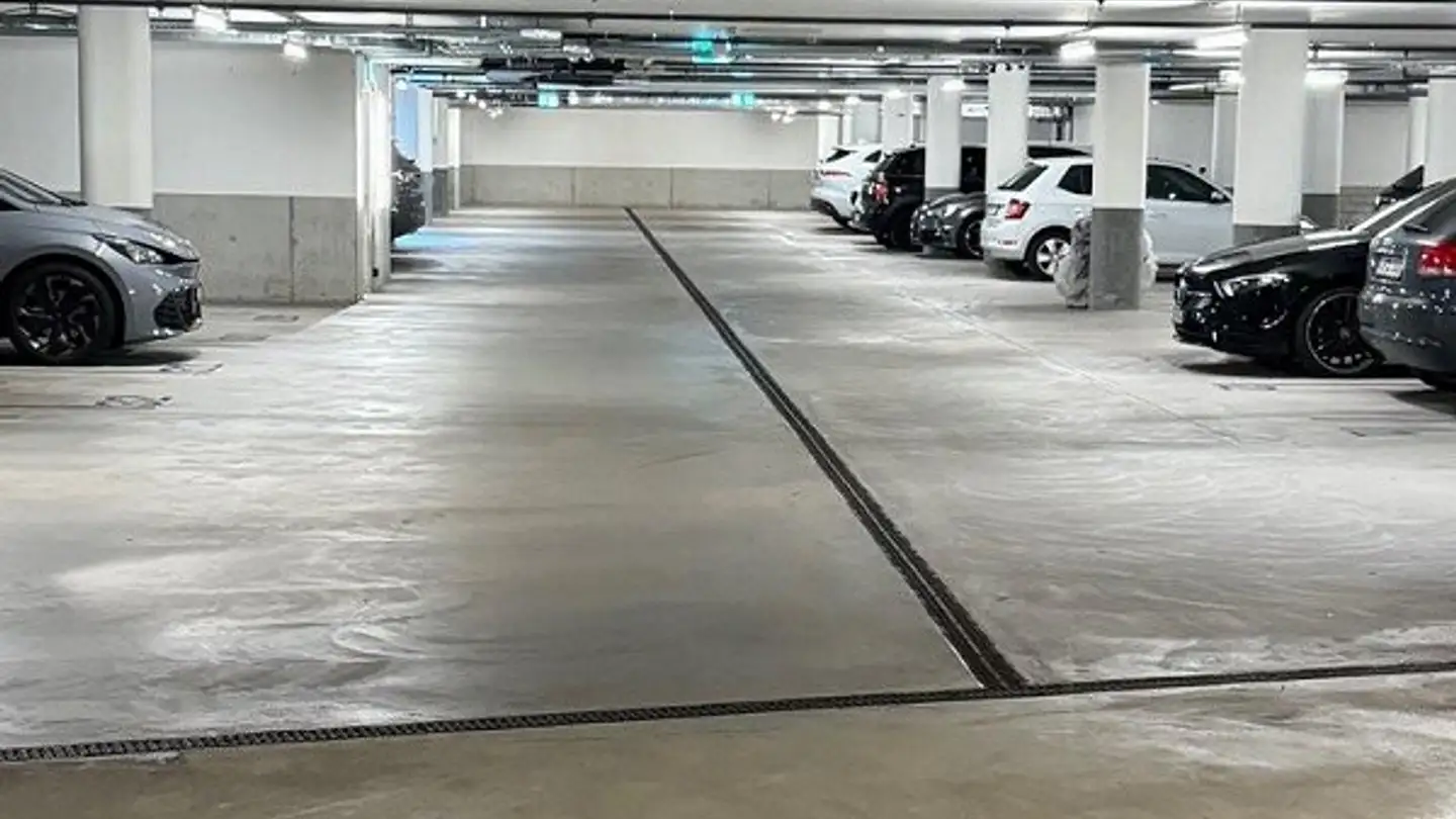 Tiefgaragenstellplatz mieten - Boulevard Lilienthal 5, 8152 Glattpark (Opfikon)