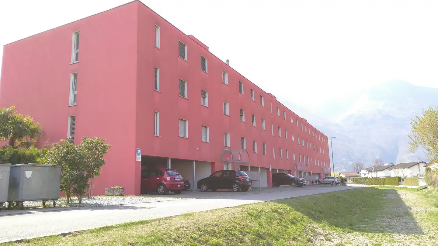 Wohnung mieten - Via Retica, 6532 Castione