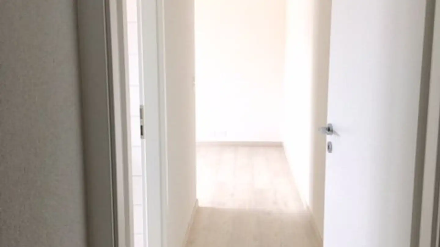 Appartement à louer - Rue De Bourgogne 11, 2000 Neuchâtel - Photo 3