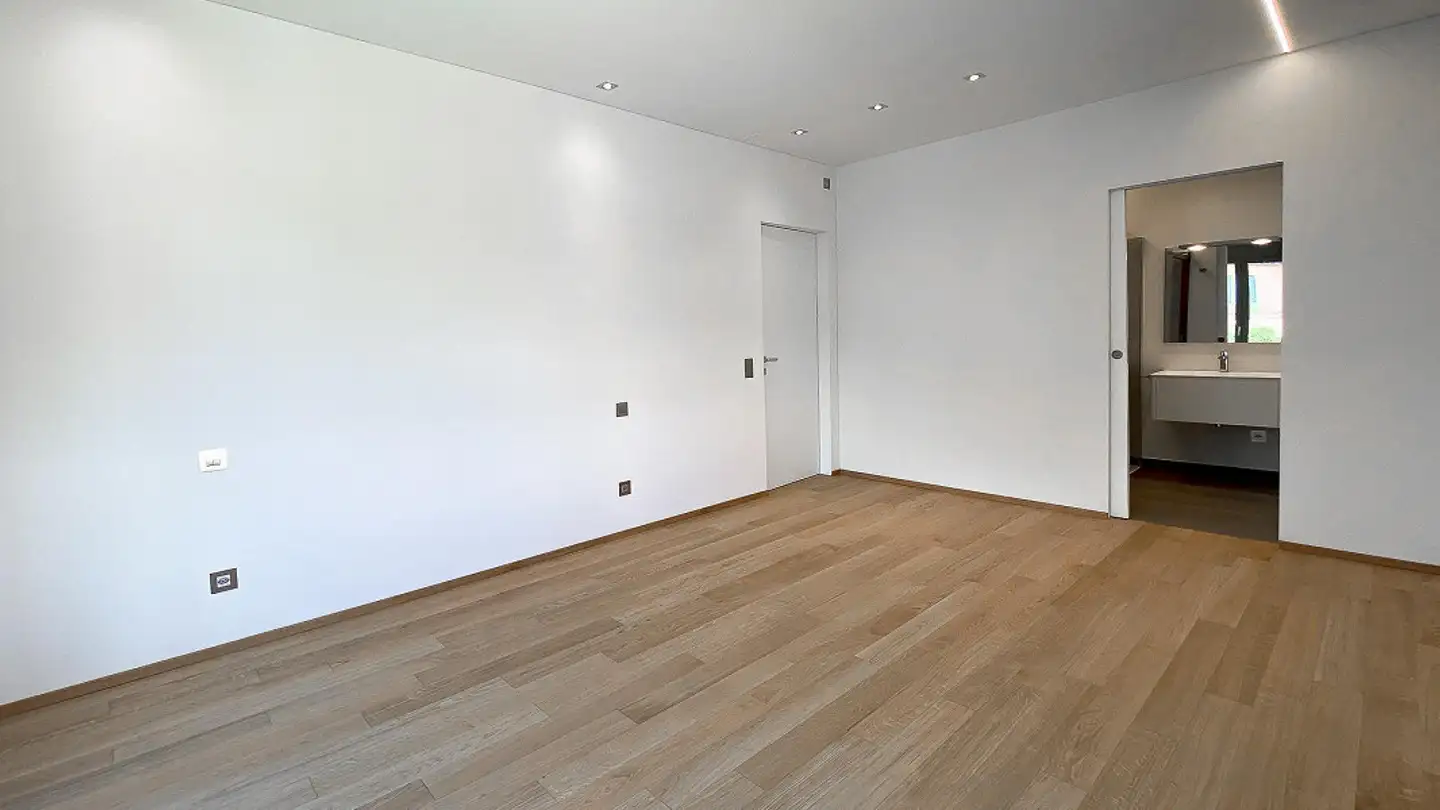 Appartement à louer - Via Ronco Nuovo, 6949 Comano - Photo 2