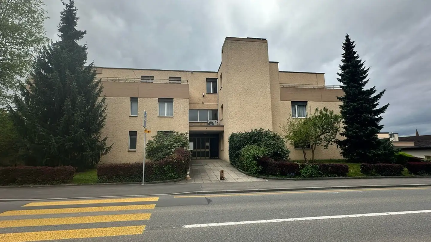 Outdoor parking space for rent - Albertstrasse 11, 5432 Neuenhof