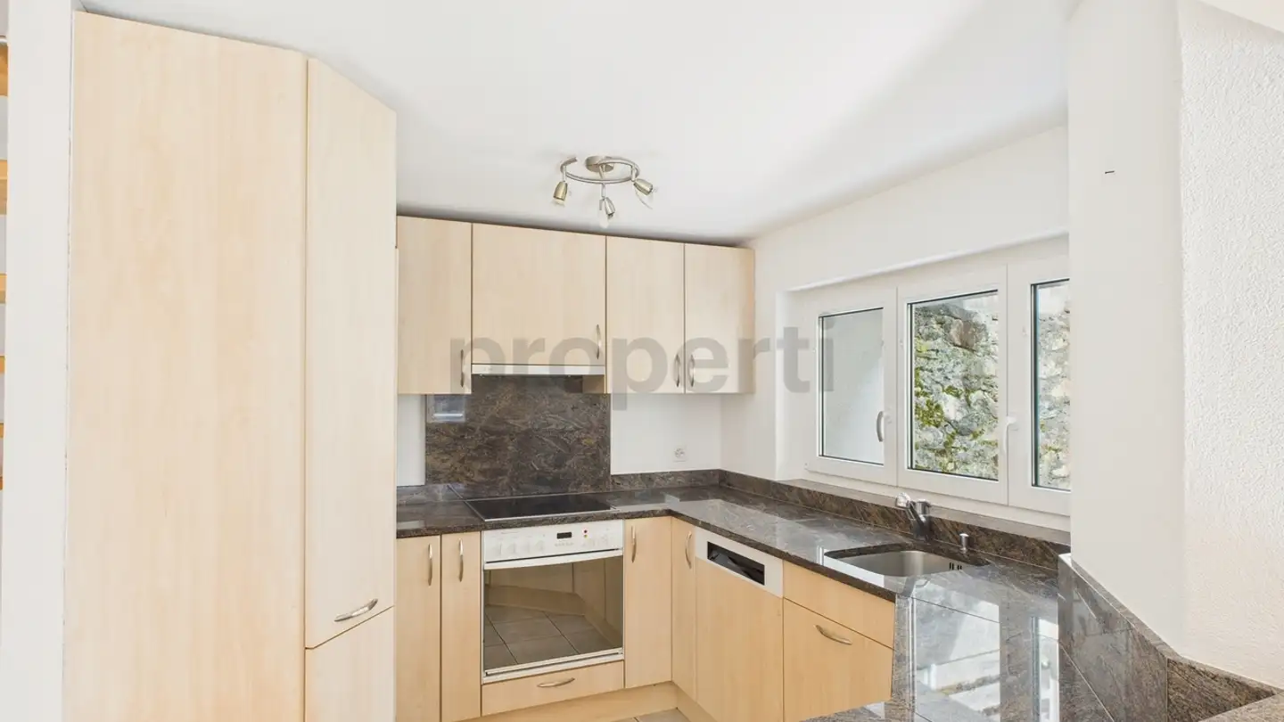 Single house for rent - 9478 Azmoos - Photo 2