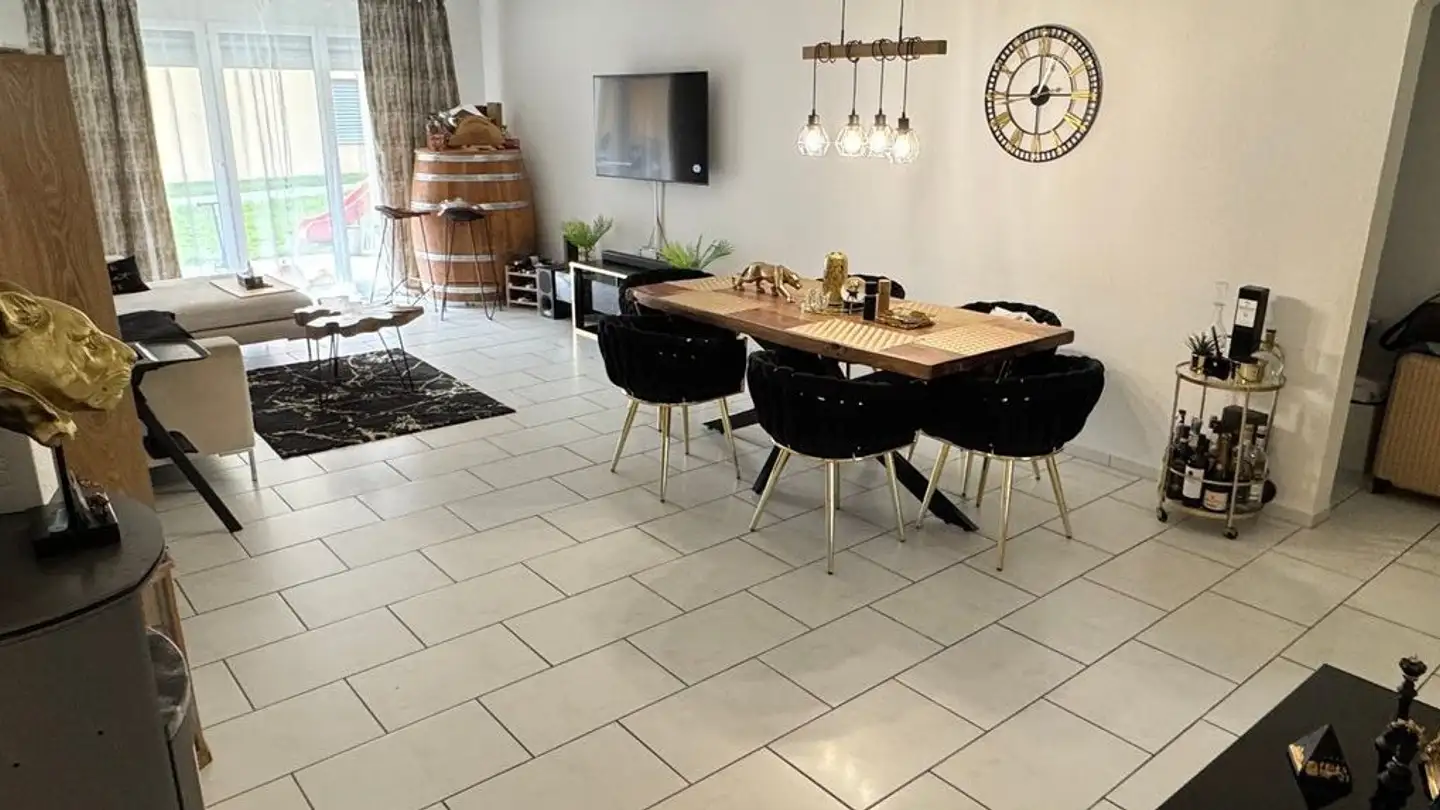 Appartement en terrasse à louer - Püntstrasse 10, 8165 Oberweningen