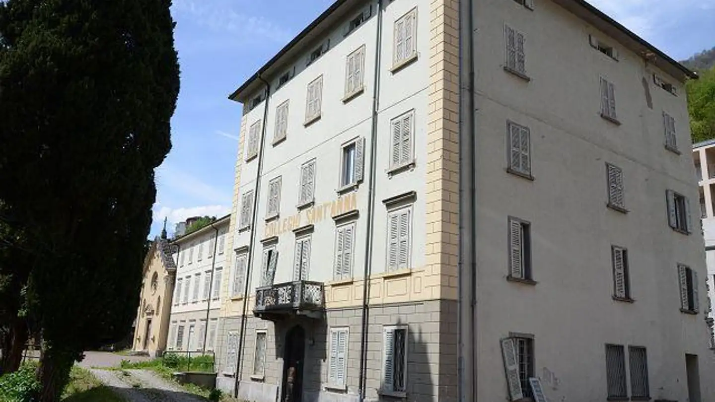 Hotel for sale - 6535 Roveredo GR