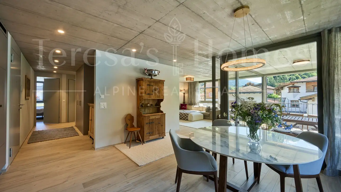 Apartment for sale - Dorfstrasse, 7233 Jenaz