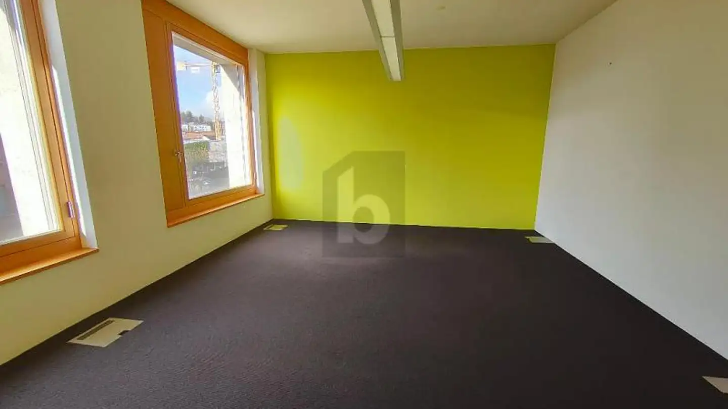 Office space for rent - 5034 Suhr - Photo 4